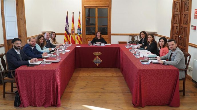 Imagen de la Conferencia de Presidentes con la presidenta del Govern, Francina Armengol, al frente