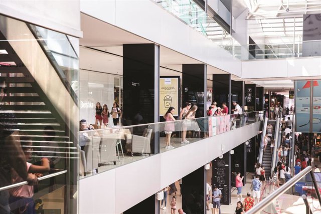 Black Friday: Descubre las mejores sorpresas de los centros comerciales y cómo escapar del estrés