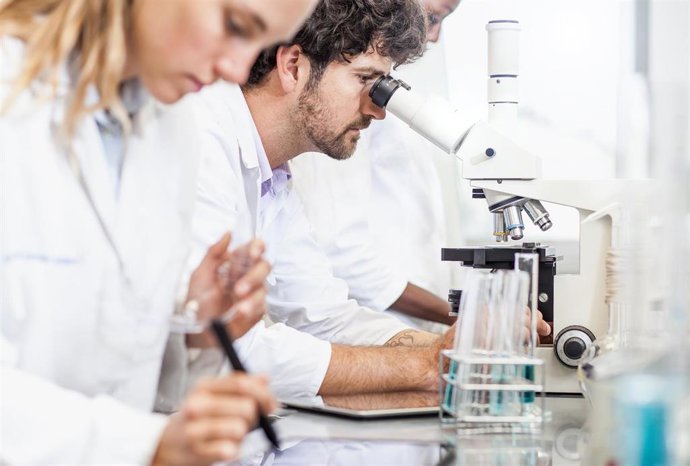 Foto de recurso de investigadores científicos.