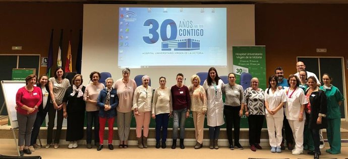 Mujeres operadas de cáncer de mama mejoran su autocuidado y autoestima en talleres en el Hospital Virgen de la Victoria de Málaga