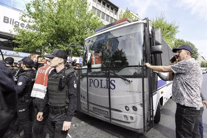 Turquía.- La Policía de Turquía detiene a cinco personas por el asesinato de un 