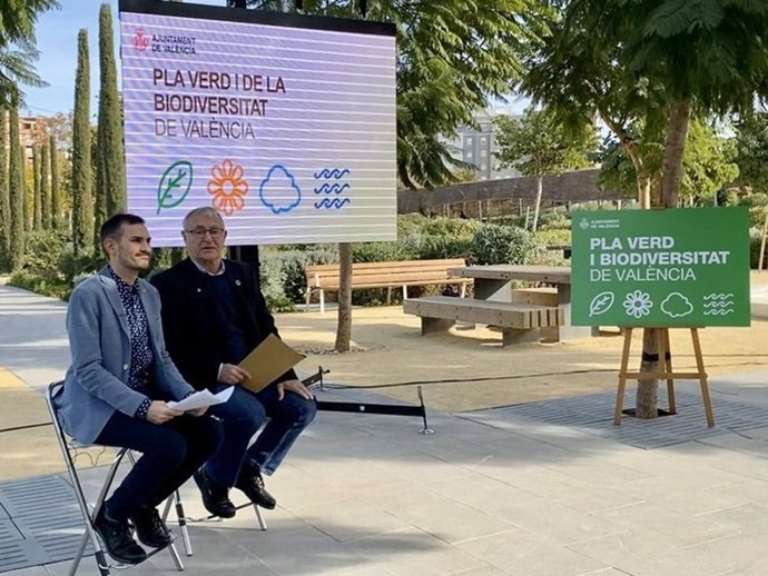 Presentación del Pla d'Infraestructura Verda i Biodiversitat de Valncia 2020-2050 por parte del alcalde, Joan Ribó, y el vicealcalde Sergi Campillo