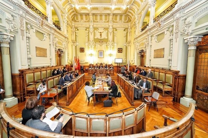 Pleno extraordinario en el Ayuntamiento de Valladolid.