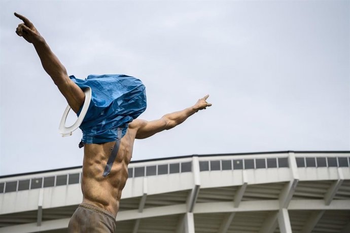 Estatua vandalizada de Zlatan Ibrahimovic