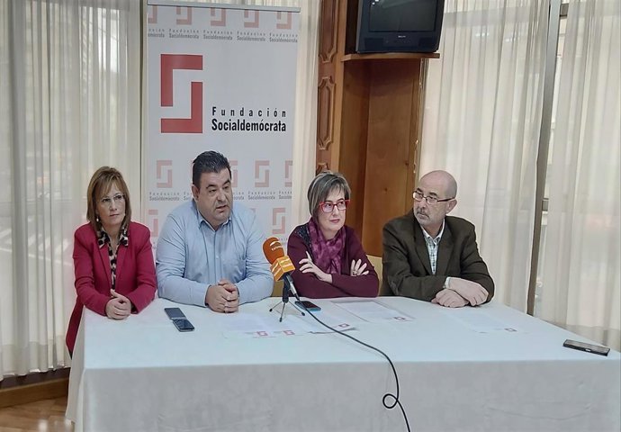 Rueda de prensa de presentación de la Fundación Socialdemócrata