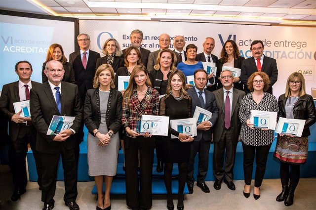 La Fundación IDIS entrega a 25 organizaciones sanitarias públicas y privadas la 'Acreditación QH'