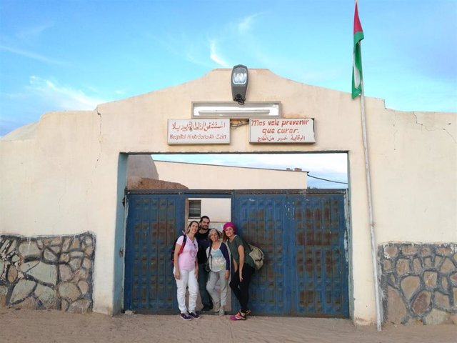 Delegación de Baleares estos días en un campamento saharaui.