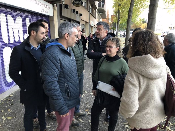 Concentració de suport a la regidora d'ERC a la Jonquera (Girona) Marta Collell per la seva compareixena davant la Gurdia Civil.