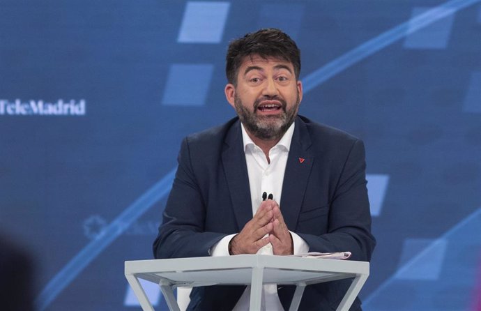 El candidato de Madrid en Pie Municipalista al Ayuntamiento de Madrid, Carlos Sánchez Mato, en un debate de Telemadrid.