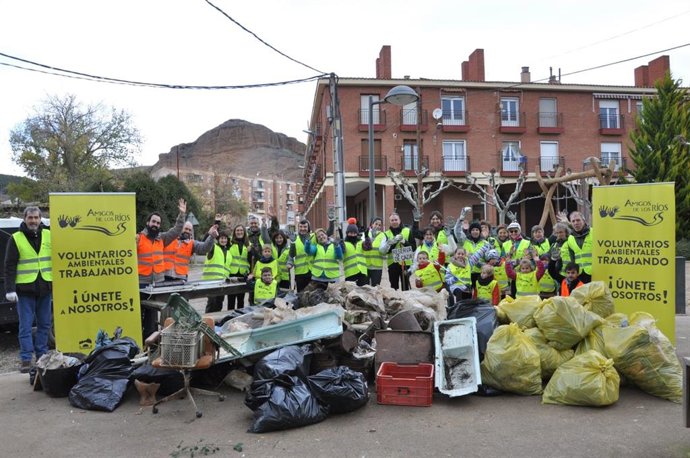 Campaña de recogida de 'Amigos de lso Ríos'