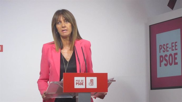 La secretaria general del PSE-EE, Idoia Mendia. En una rueda de prensa en Bilbao