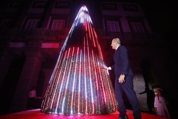 Árbol de Navidad en las Plaza de Santa Ana de Las Palmas de Gran Canaria