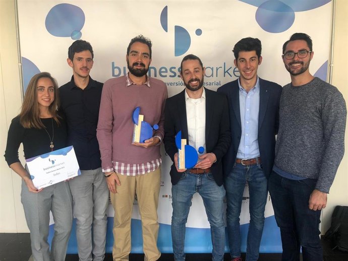 Representantes de las empresas Boniafit y Oscillum Tecnologies, ganadoras de los VIII Business Market 2019.