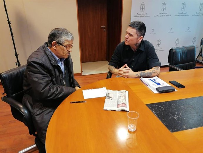 Victor Fernández, de la Asociación Malpica y Rafael Palacios (Podemos).