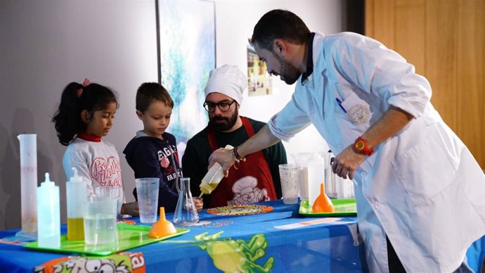 Más de 500 menores andaluces conocerán la importancia del aceite de oliva con lo