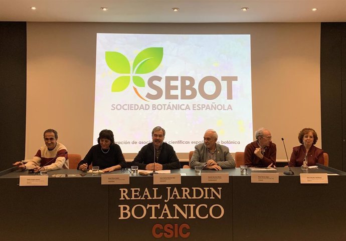 Presentación de la Sociedad Botánica Española (SEBOT), formada por cinco sociedades científicas del ámbito de la botánica, en el Real Jardín Botánico de Madrid.