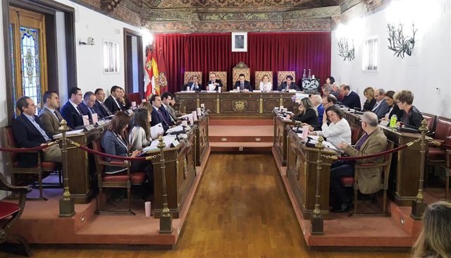 Pleno de la Diputación de Valladolid del viernes 29 de noviembre.