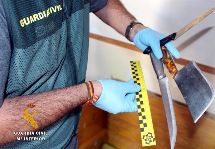 Rdo. Nota De Prensa Guardia Civil (Detenidos Presuntos Autores Atracos Gasolineras Y Un Supermercado De Cantabria)