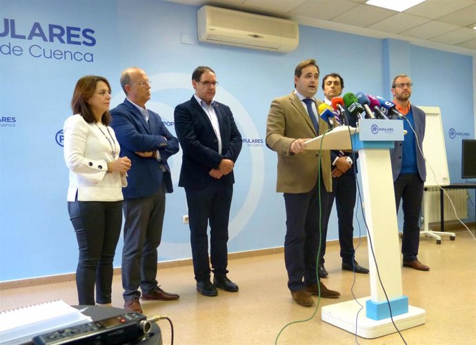 El presidente regional del PP, Paco Núñez, en rueda de prensa.