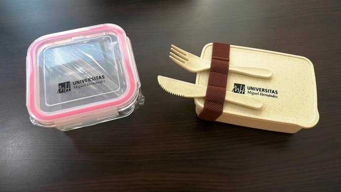 Táperes de vidrio y bambú de la UMH.