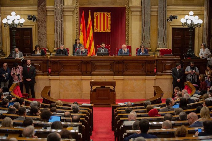 Hemiciclo del Parlament de Catalunya durante una sesión del plenaria en el Parlament en noviembre