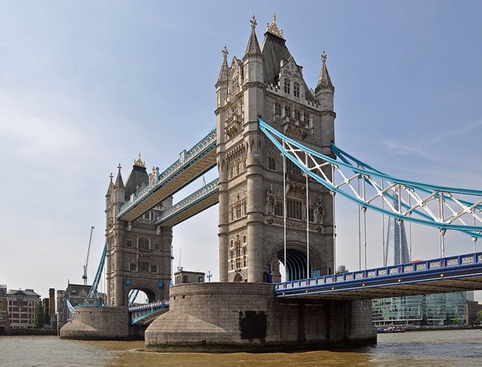 AMP3.- R.Unido.- Varios heridos en un apuñalamiento en el Puente de Londres