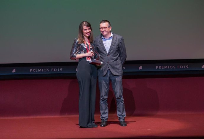 Una enfermera de la escuela de Cruz Roja Sevilla, galardonada en los Premios Enfermería en Desarrollo 2019