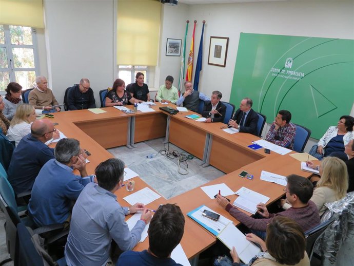 [Grupohuelva] 1 Nota Y 2 Fotos Junta (Appsae)