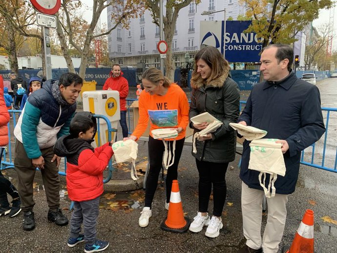 Madrileños corren "por el clima" en una carrera para concienciar sobre el cambio