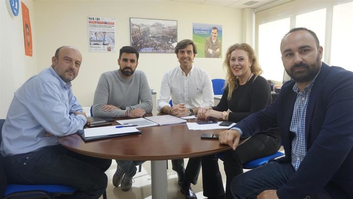 Montesinos, Espana y Cortes (PP) mantienen una reunión con un colectivo de funcionarios de prisiones