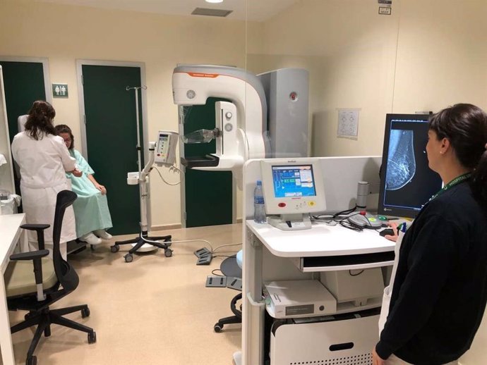 Nuevo equipo de mamografías del Hospital Universitario de Cáceres
