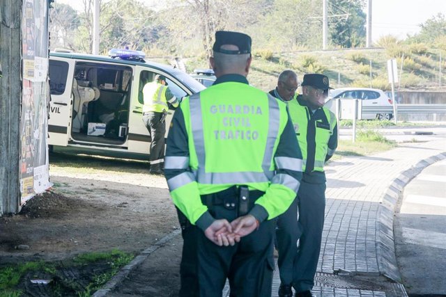 Agentes de la Guardia Civil de Tráfico