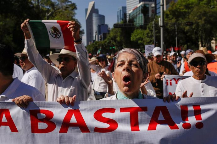 Manifestación contra López Obrador en Ciudad de México