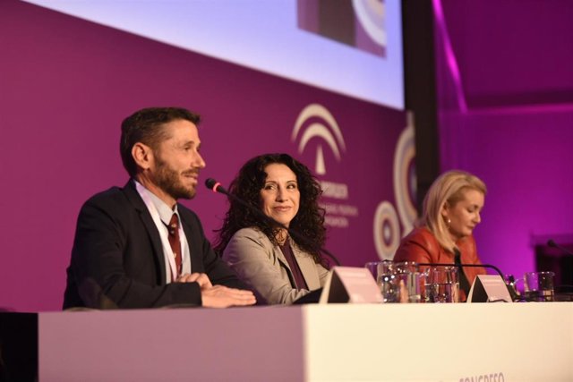 La consejera de Igualdad, Rocío Ruiz, este lunes en la inauguración en Sevilla del 'X Congreso Internacional para el estudio de la Violencia hacia las mujeres'.