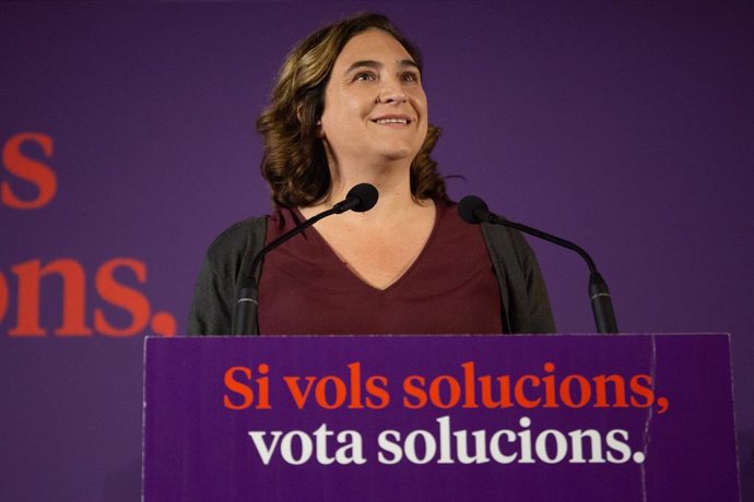 La alcaldesa de Barcelona, Ada Colau, durante el acto central de los comuns en Barcelona (España), a miércoles 6 de noviembre de 2019.