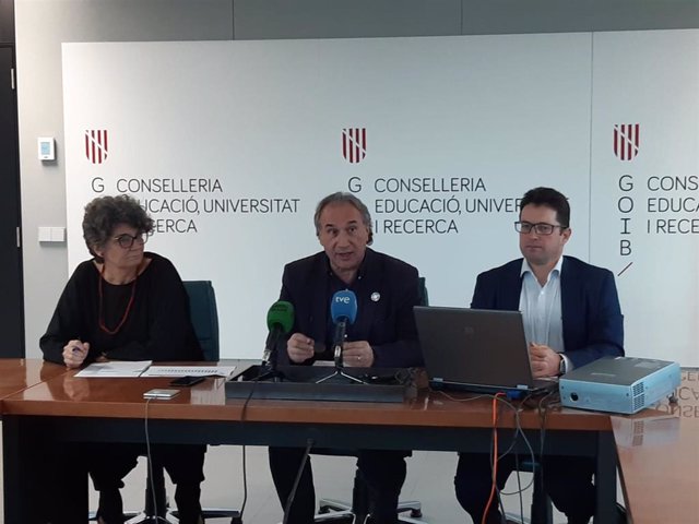 El conseller de Educación, Universidad e Investigación, Martí March, valora las cifras de gasto en I+D en Baleares, publicadas recientemente por el INE