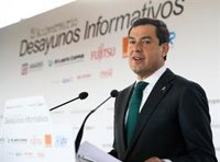 La Junta creará una medalla de la comunidad con el nombre de Manuel Clavero Arévalo, "padre de la Andalucía moderna"