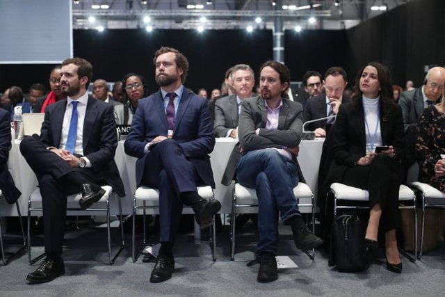 (I-D) El presidente del PP, Pablo Casado; el portazo de VOX en el Congreso, Iván Espinosa de los Monteros; el secretario general de Unidas Podemos, Pablo Iglesias y la portavoz de Ciudadanos en el Congreso, Inés Arrimadas.