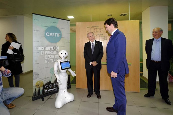 El presidente de la Junta, Alfonso Fernández Mañueco, visita Cartif en su 25 aniversario