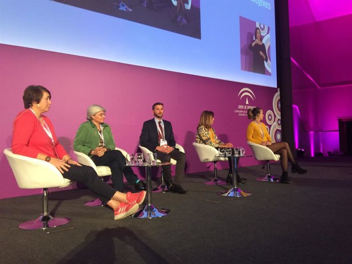 [Medios.Esp.Bienestar.Cipsc] Np: Mujeres Deportistas Reivindican Su Papel Y Abordan Las Discriminaciones Que Afrontan Aún Hoy En Sus Vidas Profesionales