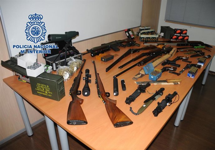 [Grupomadrid] "La Policía Nacional Interviene Un Depósito De Armas De Guerra Y Municiones"