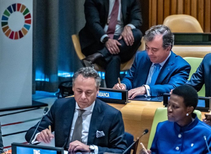 Francisco Botas (Abanca) suscribe el Convenio Colectivo para la Acción Climática de Naciones Unidas