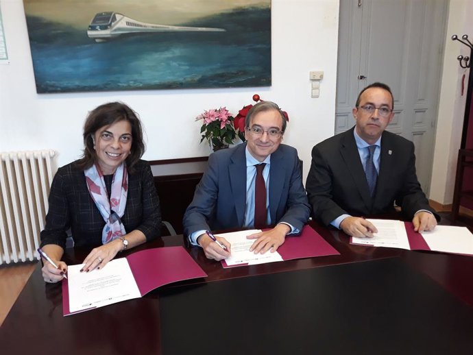 Renfe, la Fundación de Ferrocarriles Españoles y Plena Inclusión Madrid renuevan su acuerdo de colaboración