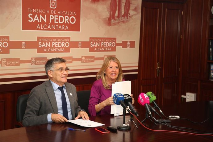 Alcaldesa de Marbella (Málaga), Ángeles Muñoz ,y el teniente alcalde de San Pedro, Javier García