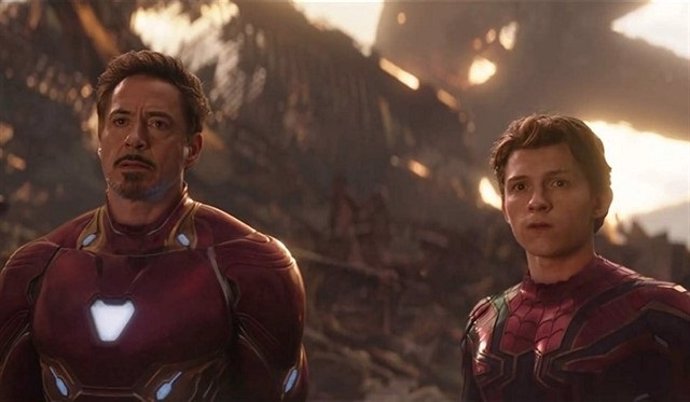 Iron Man y Spider-Man en Vengadores: Endgame