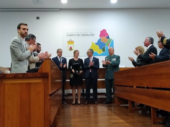 La Mancomunidad del Campo de Gibraltar otorga la medalla de la comarca a Fermín Cabezas, el guardia civil muerto en acto de servicio
