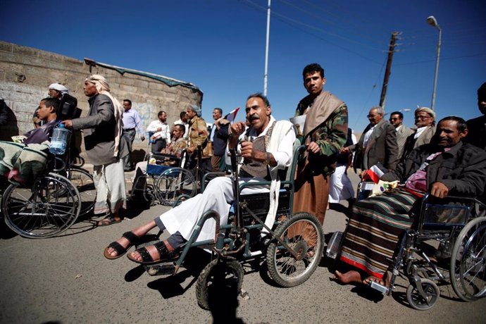 Personas con discapacidad durante una manifestación en Saná, Yemen.