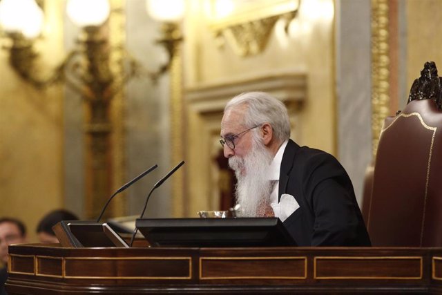 El diputado del PSOE por Burgos, Agustín Zamarrón, el cual ha presidido la Mesa de Edad durante la constitución de la XIII Legislatura de la Cámara Baja, antes de dar el relevo a la nueva presidenta de la Cámara, Meritxell Batet,    