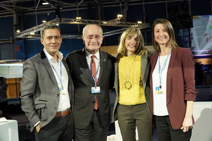 De izquierda a derecha: Diego Isabel, Franciso de la Torres, María Ángeles León y Rebeca Pastor