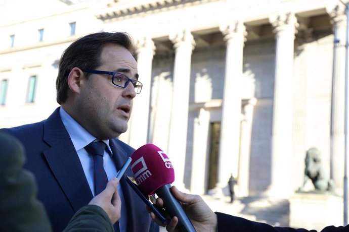 Pp Clm (Cortes De Voz Y Fotografías) Declaraciones Del Presidente Del Pp Clm, Paco Núñez, Antes Del Inicio De La Xiv Legislatura
